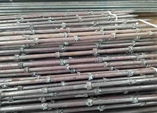 科尔沁隧道钢花管